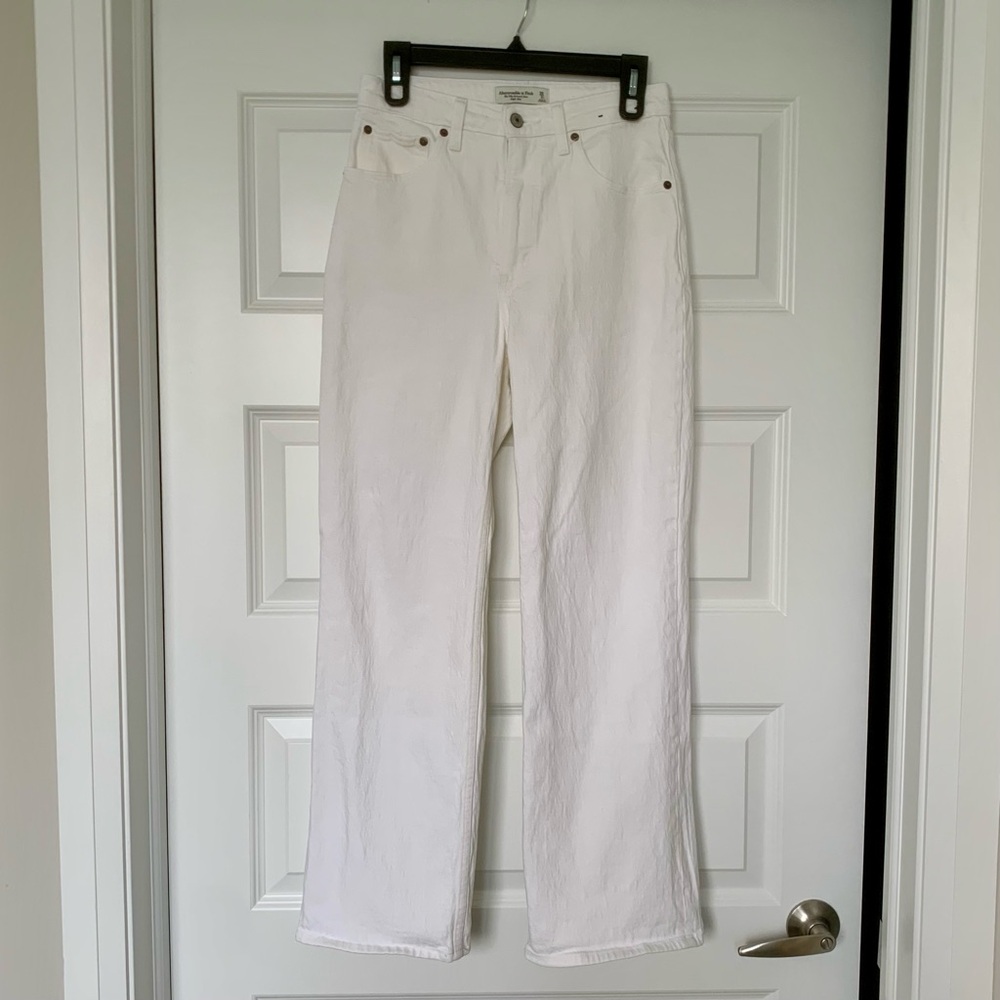 Abercrombie & Fitch The 90s Relaxed Jean, short length